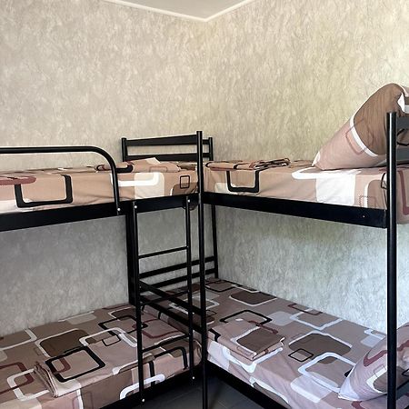 Pitstop Motel นิปโปรเซอร์เซียนสกาย ภายนอก รูปภาพ