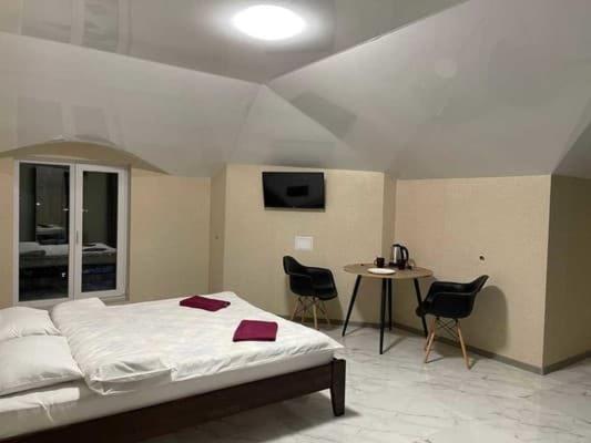 Pitstop Motel นิปโปรเซอร์เซียนสกาย ภายนอก รูปภาพ